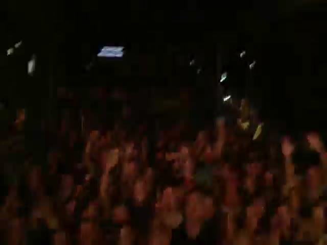 An Entire Live Music Crowd Gets Trolled by the DJ
