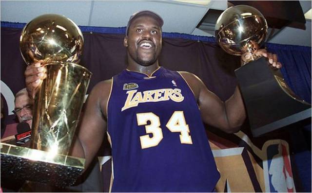 Shaquille O’Neal Is One Massive Hulk of a Man