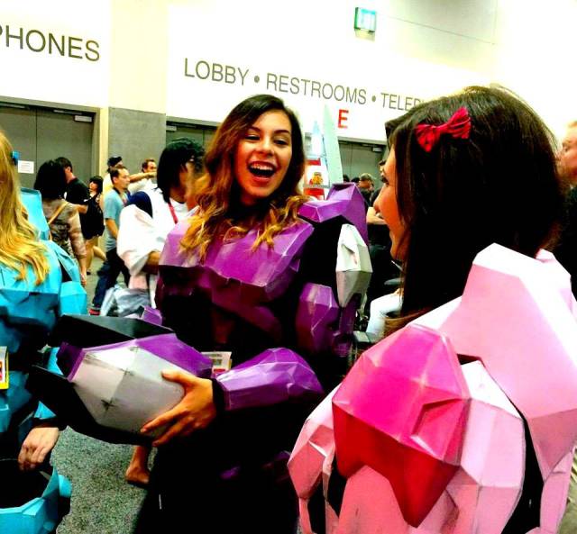 An All-Girl Halo Cosplay Group That Totally Kicks Ass