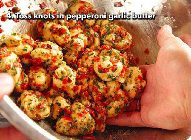 How to Make Perfect Garlic Knots at Home