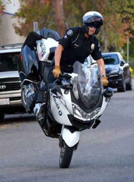 Proof That Cops Can Be Cool Too
