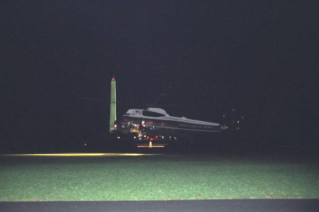 Revealing Photos of What Was Really Happening Inside the White House Following 9/11