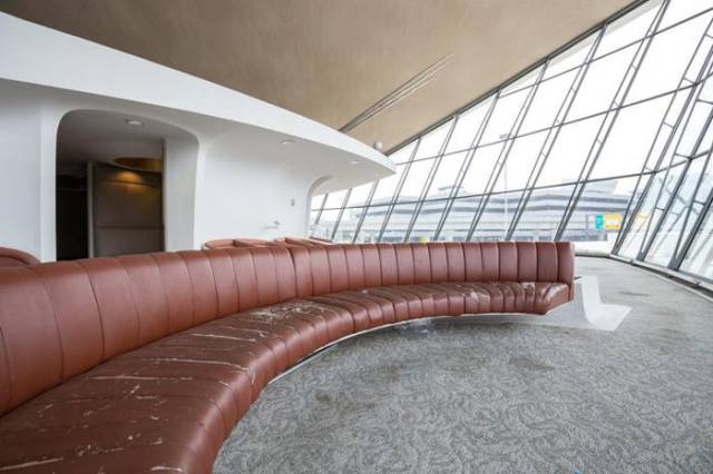 A Neglected Airport Terminal That Is Already Half a Century Old