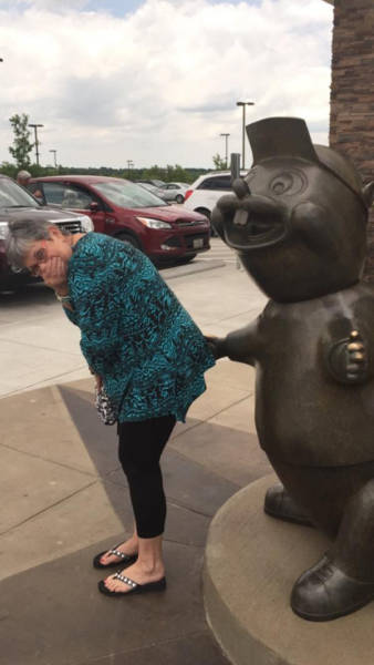 Elderly People Prove They’re Never too Old to Have Some Fun