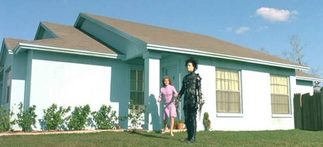 The Edward Scissorhands Neighborhood Over Two Decades Later