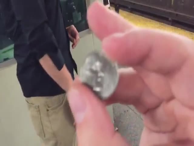 Amazing Coin Trick Performed by a Blind Street Magician