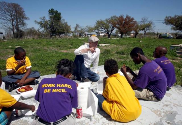 Brad Pitt Lends a Helping Hand to Hurricane Katrina Survivors