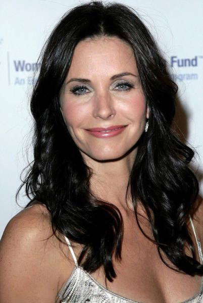 Courtney Cox’s Face Has Changed Dramatically over the Years Thanks to Botox