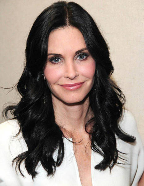 Courtney Cox’s Face Has Changed Dramatically over the Years Thanks to Botox