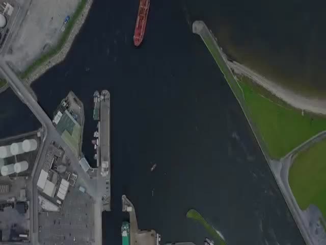 Giant Ship Enters Port