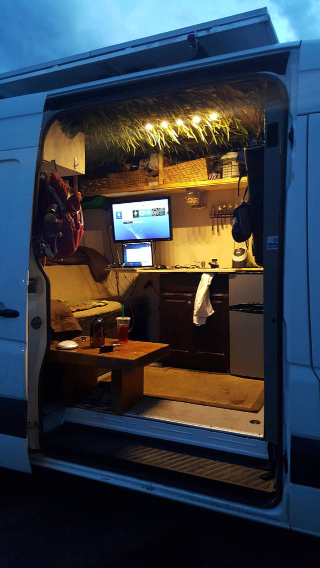 Mercedes Sprinter Converted into a Cute and Comfortable Mobile Home