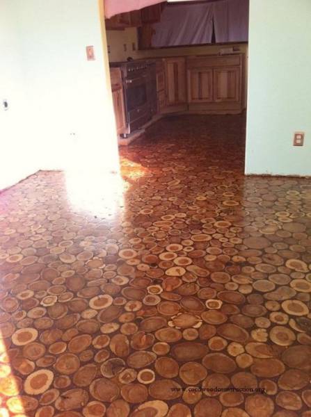 Clever Craftsman Makes His Own One-of-kind Hardwood Floor from Scratch