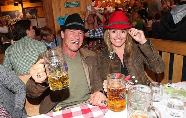 Arnold Schwarzenegger and His Beautiful Girlfriend Have Some Oktoberfest Fun in Germany