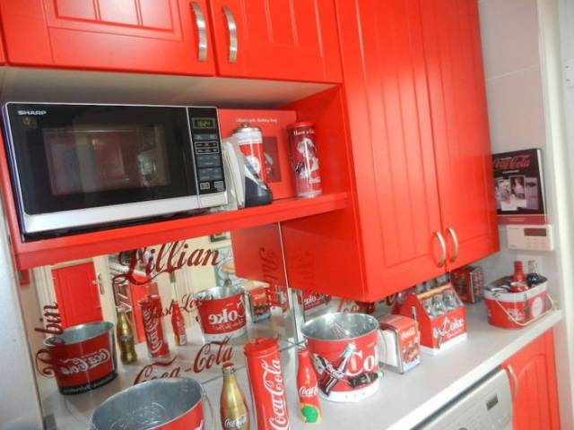Woman Turns Her House into a Shrine for Coca-Cola