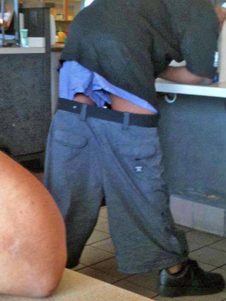 Sagging Pants are One of the Worst Fashion Choices Anyone Has Ever Made