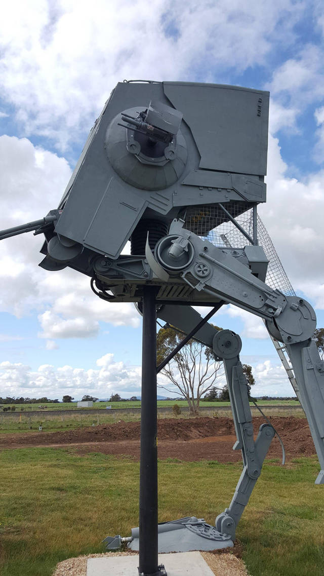 Star Wars Fan Builds His Very Own Life-Sized Imperial AT-ST Walker at Home