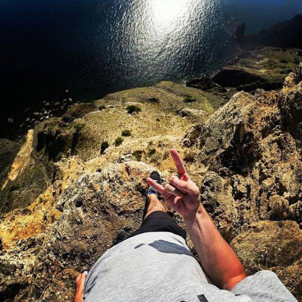 These Extreme Selfies are a Little Insane