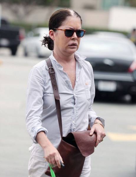 Lara Flynn Boyle Looks Nothing Like Her Former Self