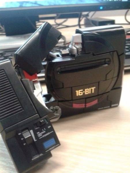 This Transforming Sega Mega Drive Is the Coolest Thing You Will See Today
