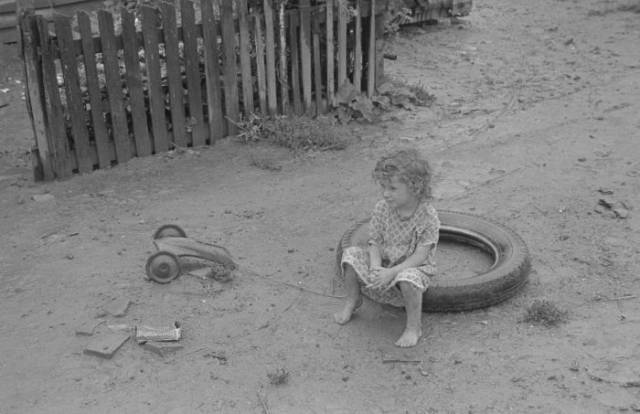 Revealing Candid Snaps of Hooverville During the Great Depression