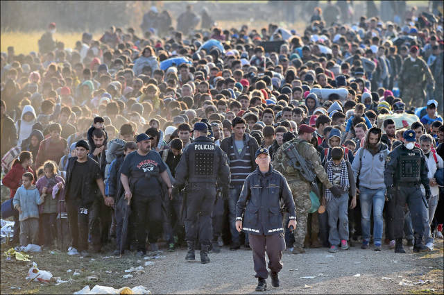 Migrants March on Mass through the Balkans in Search of a Better Life