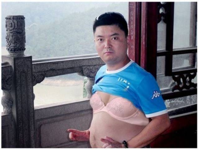 This Is What Happens When You Ask a Chinese Photoshop User for Help