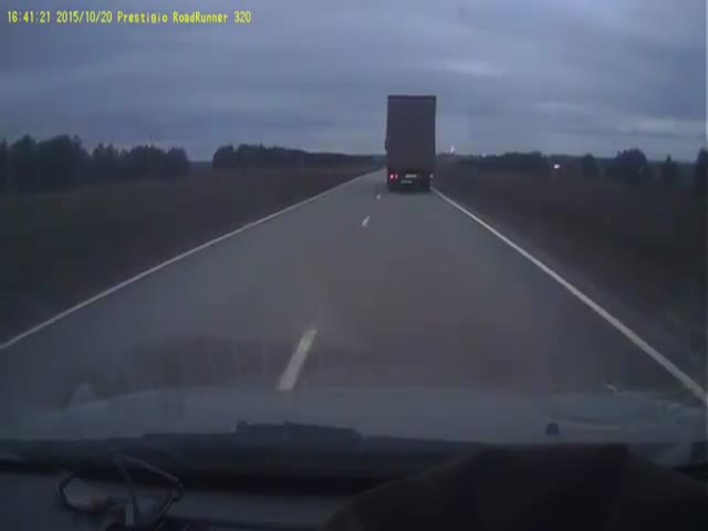 This Is Why You Should Think Twice about Passing Trucks in Poor Visibility