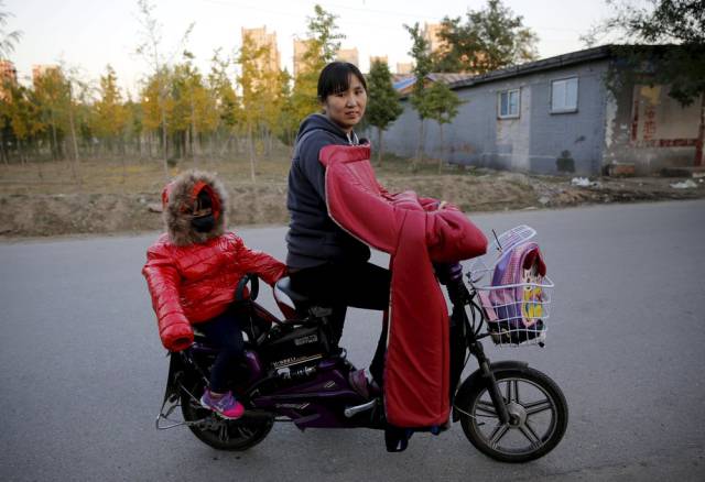 Pics That Show Some Candid Pics of Daily Life in China