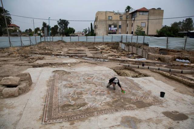Archaeologists Uncover an Historic Mosaic in Israel