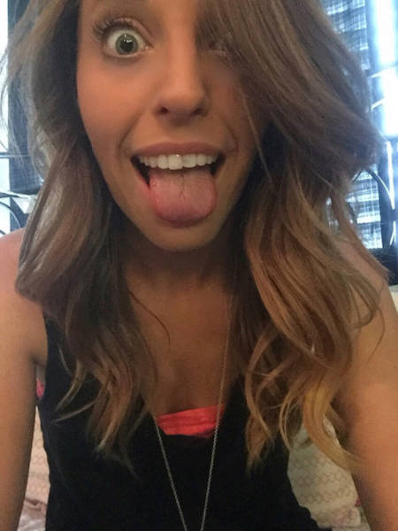 Goofy Girls Definitely Have Their Own Unique Sex Appeal Goofy Girls Definitely Have Their Own Unique Sex Appeal
