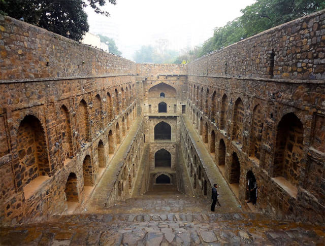Subterranean Indian Architecture Is a Thing of Beauty