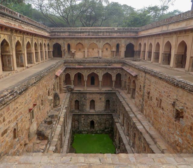 Subterranean Indian Architecture Is a Thing of Beauty