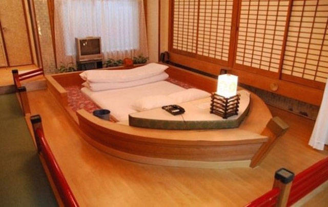 A Look Inside Real Japanese Fetish Rooms That You Can Rent