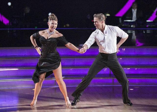 Bindi Irwin Dances Her Way to the Top and Takes the Final Trophy on “Dancing with the Stars”