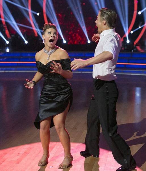 Bindi Irwin Dances Her Way to the Top and Takes the Final Trophy on “Dancing with the Stars”