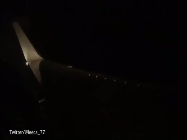 Rare Live Action Storm Footage Caught from Inside an Airplane