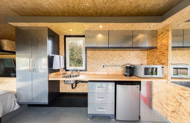 This Mobile Home Is Every Man’s Dream Hideout