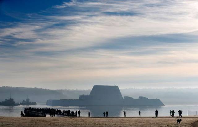 This Gigantic Vessel Is the Largest Stealth Destroyer the U.S Navy Has Ever Built