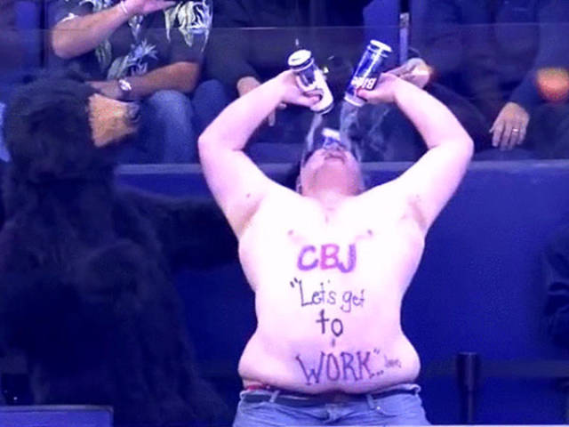 Hockey Fans Take Things to the Extreme