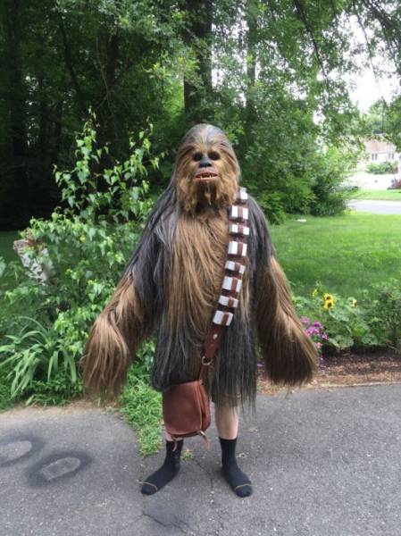 This Selfmade Chewbucca Costume Is the Coolest Geeky Outfit Ever