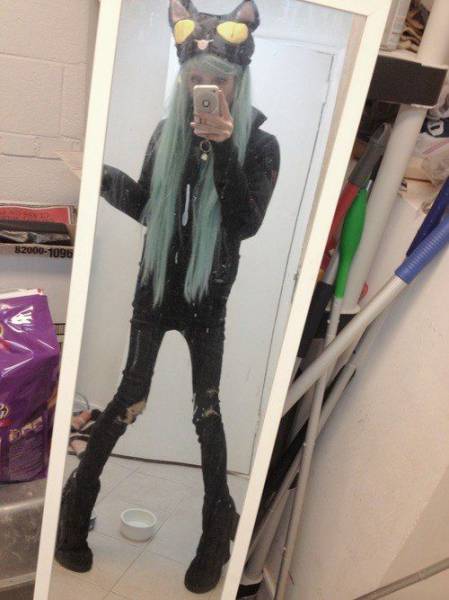 This Teen Is a Walking Skeleton and She Is Really Proud of It Too