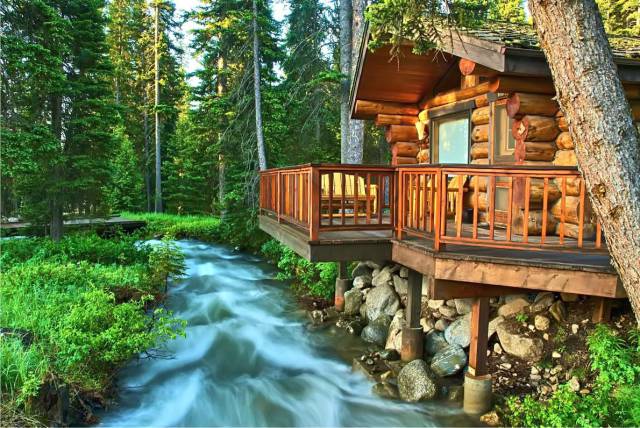 National Geographic’s List of the Best Lodges You Can Stay at Worldwide