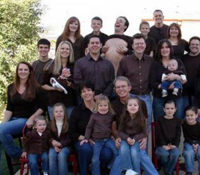 Crazy Family Photos That Will Make You Appreciate Your Family