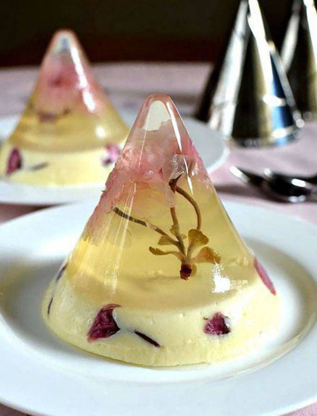 Japanese Pastry Cooks Will Amaze You With Their Innovative Sweets