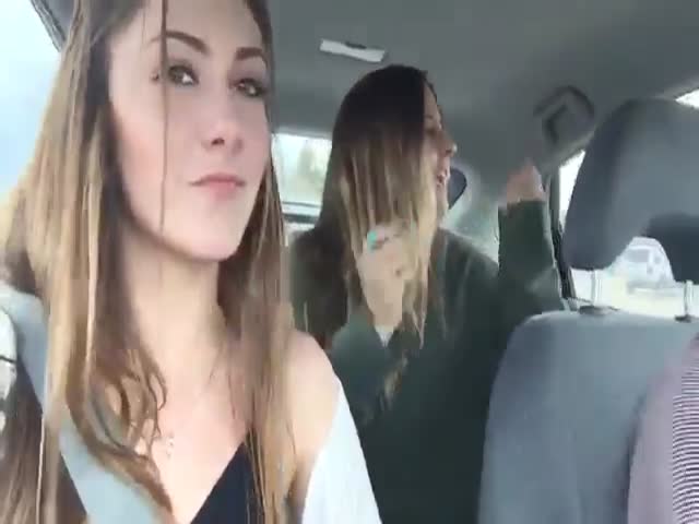 Girl On A Backseat Knows How To Rap