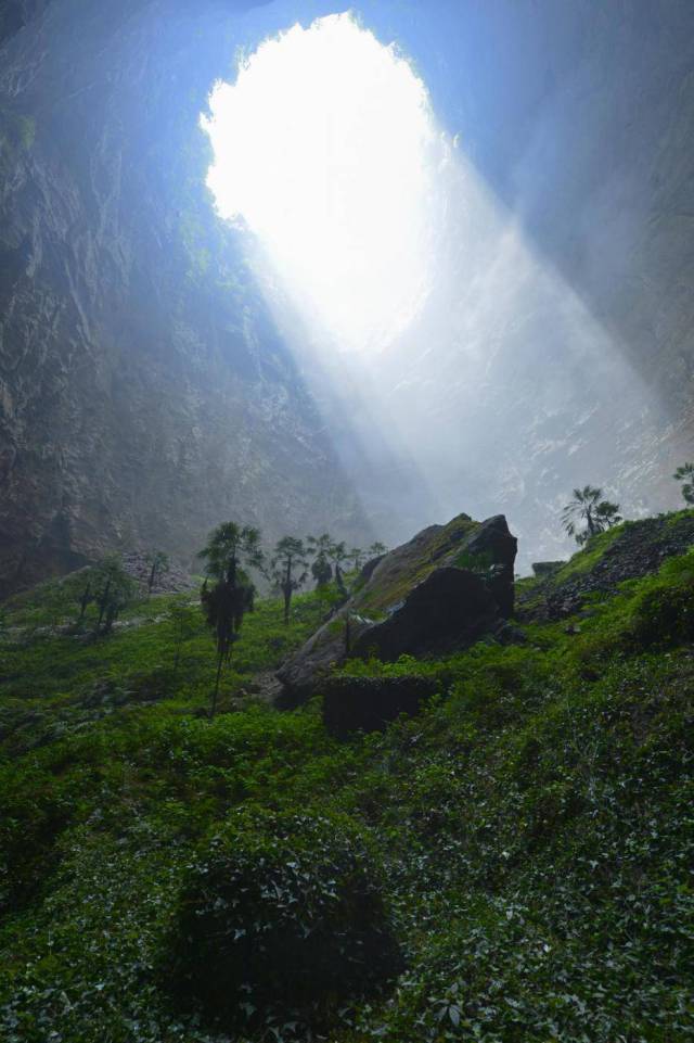 Unbelievable Underground World Was Found In China In 2015