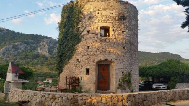 250 Year Old Tower In Croatia Was Turned Into A Cozy House