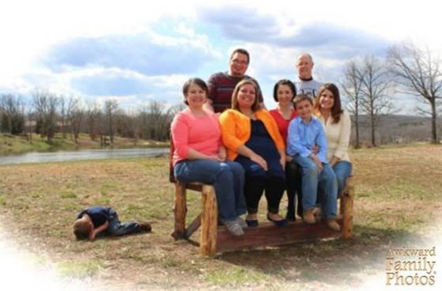 Kids Are Good At Ruining The Family Portrait
