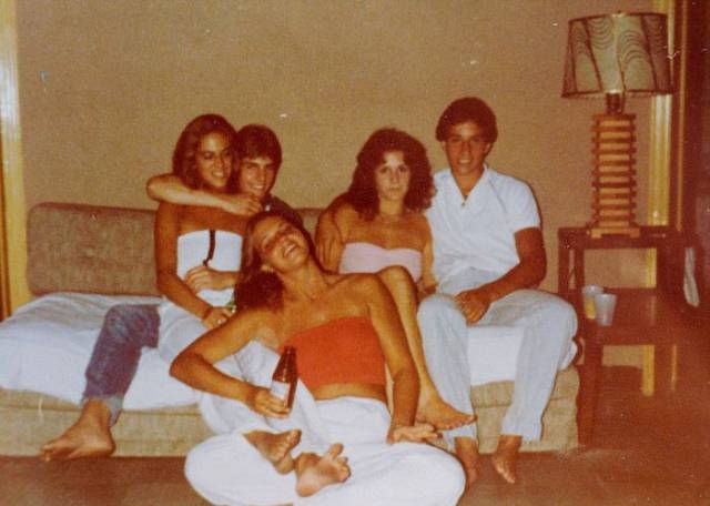 Photos Of Tom Cruise Before He Was Famous And His First GF