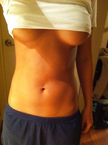 Get Ready For Some Tasty Underboob Pics Get Ready For Some Tasty Underboob Pics